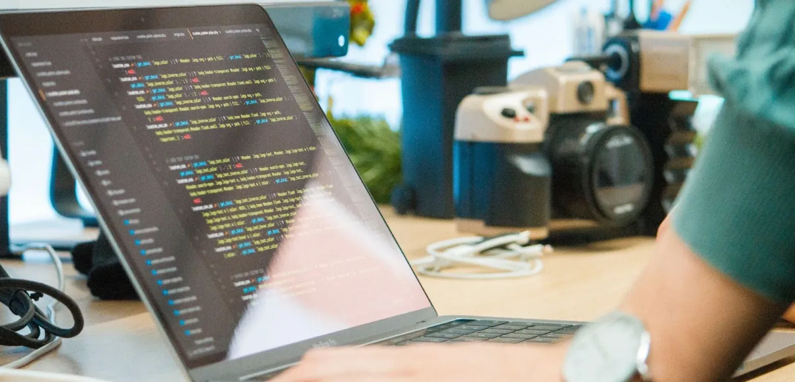 Java Development Advantages in a 5-min Read