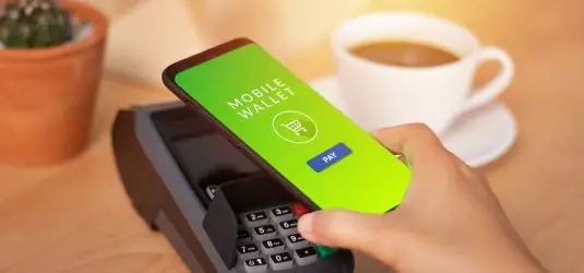 Paying-with-Mobile-Wallet